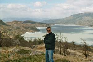 Pieter met uitzicht op Lago Grey